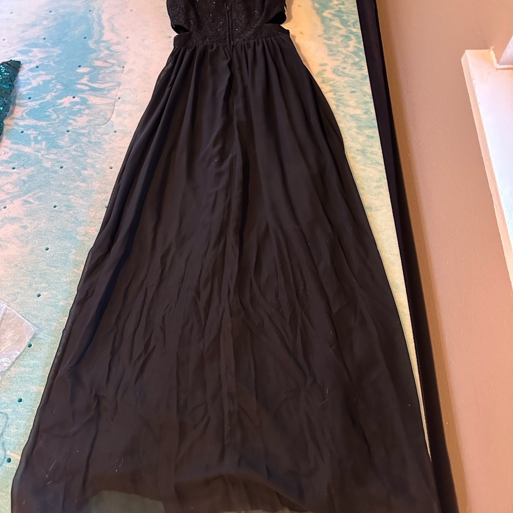 Elegant Black Strapless Gown